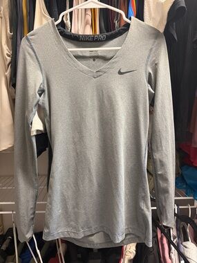 Nike Pro Women's Long-Sleeve V-Neck Top in Metallic Gray